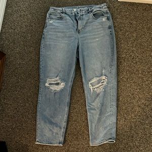 American Eagle Curvy Mom Jeans